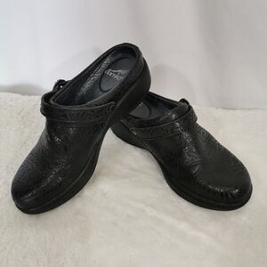 Dansko Navy Blue Clogs/Mules - Nurse Hairdresser Comfort Slip-On